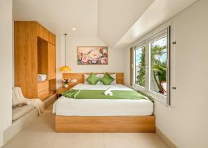 New 5BR Jacuzzi pool villa & work-ready, Hoi An
