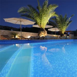 Exceptional Penthouse with swimming pool- Top location