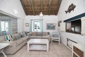 Family Tides in Langezandt Struisbaai