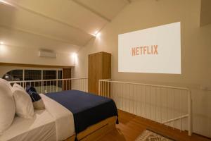 Cozy New 1BR Villa with Pool & Projector in Pandawa