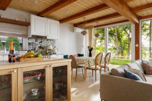 Leszcz1321- Dom z linią brzegową, sauna, jacuzzi