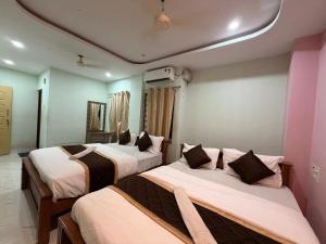 Grand Inn Lodging And Boarding