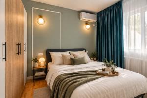 2BR Apartment for 6 near Opera & Eroilor Metro