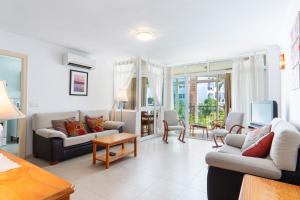 Carabeo 10 Apartment by Casasol - 100m to Carabeillo Beach Nerja