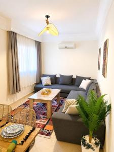 Superbe Studio Cosy avec Piscine ,Balcon