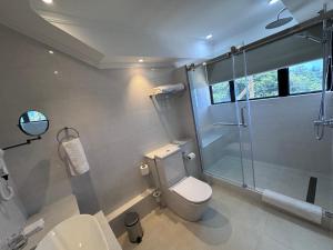 Crown Beach Hotel Seychelles