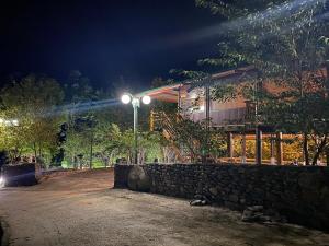 Nest Hill Retreat - A peaceful retreat on a hill