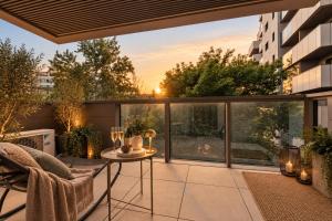 Designer 1BR with Terrace in Cotroceni