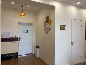 Downtown Modern Apartment