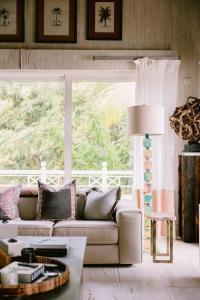 Luxury 9-BR Villa in Juanillo Private Beach