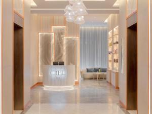 SLS Dubai Hotel & Residences