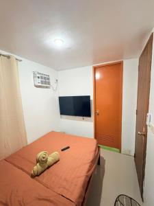 SkyPort Guest House Couple Room