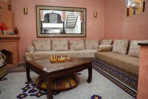 Riad Zellige dOr