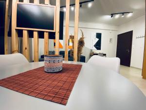 Philoxenia III apartment with free parking