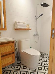 505 - La Van Residence - Charming City View Studio