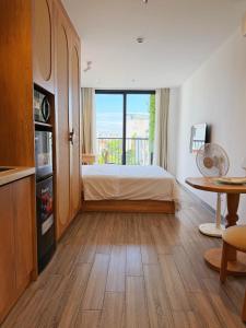 506 - La Van Residence - Charming City View Studio