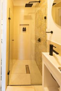 Casa Bossa Cartagena - Private Rooms & Mini Lofts