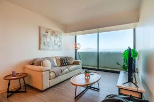 HOM I Parking I Excelente Conectividad I Piscina I Vista al MAR I PNM 0101