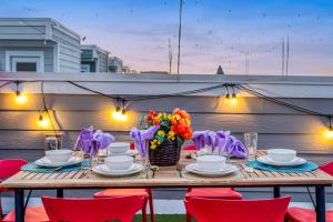 The Vivid - Rooftop Hot TubGame RoomSleeps 16