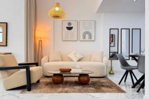2BR Masdar City - Serene Eco Stay with Pool