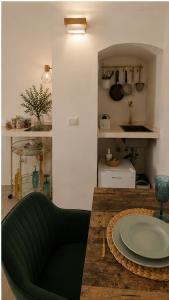 Studio Apartment - Polignanoidea