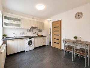Puspuky 1 - Boutique Studio