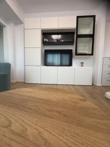 Modern 2 room apartment, underground parking