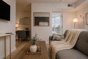 Vibrant Yorkville 1BR Condo