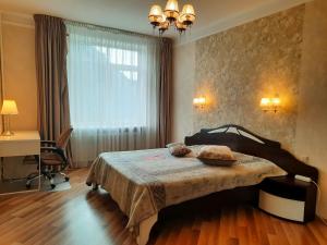3BR Old Riga Luxury St Peter Church View