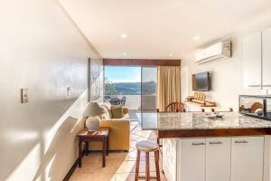Playa Hermosa Resort Villa w Ocean Views & Pool!