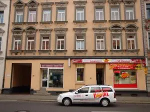 多米希尔膳食公寓酒店 - 莱比锡