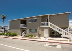 3612 Seashore Dr