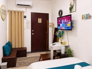 Aldria Staycation Hub