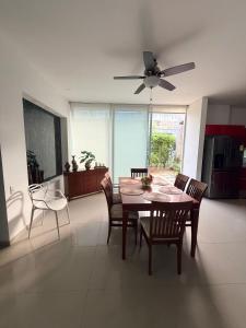 Casa campestre condominio Lagos del peñón