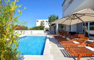 Nice Home In Podstrana With Private Swimming Pool, Can Be Inside Or Outside