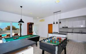 Nice Home In Podstrana With Private Swimming Pool, Can Be Inside Or Outside