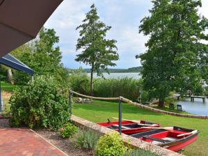 Bungalow mit Seeblick in Klein Labenz
