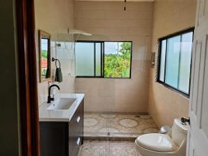 Villa Arenal - Waterfall Pool Volcano View BBQ