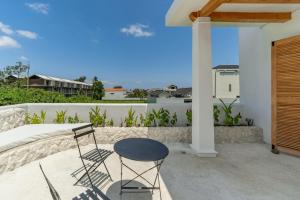 Rice Field Rooftop · Private Pool · Outdoor Bath