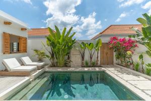 Rice Field Rooftop · Private Pool · Outdoor Bath