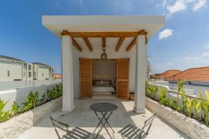 Rice Field Rooftop · Private Pool · Outdoor Bath