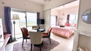 SunSea Okinawa Stunning Ocean View 2BR Sleeps 6 20 min from Airport 3 min to Shopping Mall