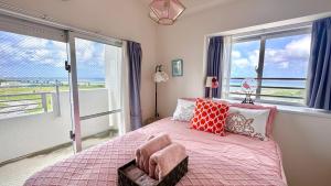 SunSea Okinawa Stunning Ocean View 2BR Sleeps 6 20 min from Airport 3 min to Shopping Mall