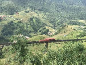 Bungalow Mountain Panorama View