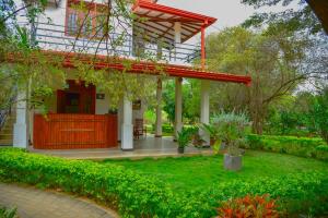 Lake Villa Resort