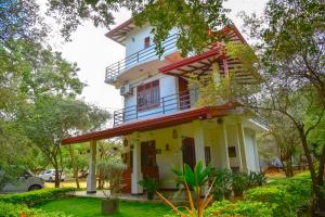 Lake Villa Resort