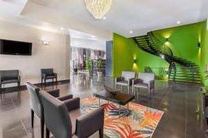 Days Inn by Wyndham Montreal Airport Conference Centre