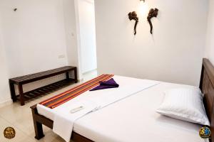 Ravan Safari Holiday Inn