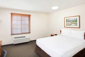 WoodSpring Suites Houston Willowbrook