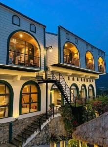 Le Pont Bungalow Cat Ba